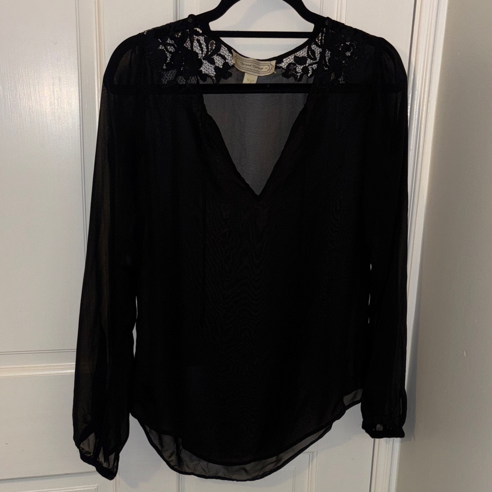 Elegant Black Lace Women's Blouse